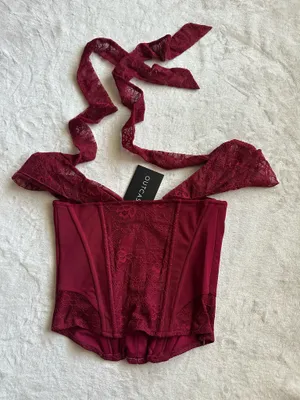 Outcast Clothing Philippa Top Deep Red thumbnail 9