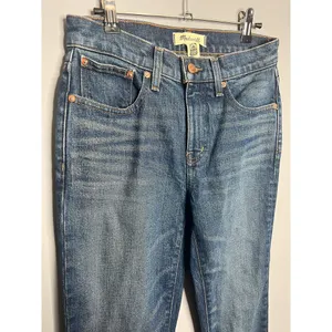 Madewell The '90s Straight Mid-Rise Jean Size 25 thumbnail 6