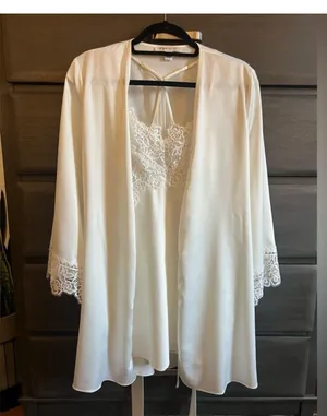 Anthropologie Nightgown & robe set Bridal set thumbnail 8
