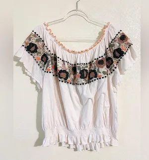 Free People sienna Off-Shoulder embroidery White Top Size: M thumbnail 2