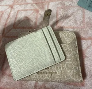 Wallet thumbnail 3