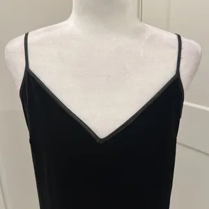 NWT Abercrombie & Fitch Black Velvet Dress Sz M thumbnail 3