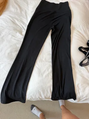 Vuori AllTheFeels slim flare pants thumbnail 6