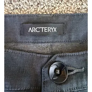 Arc’teryx Phelix Pant Women’s Size 2 Gray Stretch Performance Pants thumbnail 9