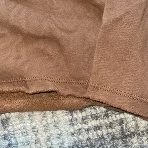 American Eagle cropped turtle neck thumbnail 3
