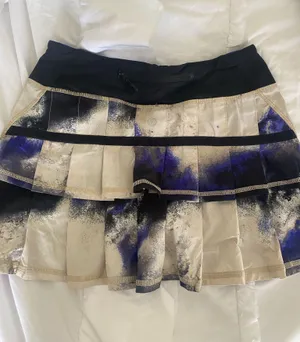 Lululemon Skirt thumbnail 2