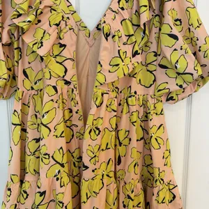 Mulla Tiered Ruffle‎ Dress Yellow Maternity Shoot Baby Shower Balloon Sleeve M thumbnail 10