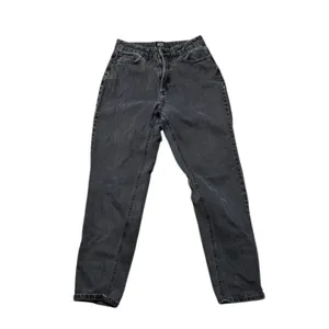 Urban Outfitters BDG High Waist Faded Black Mom Jeans Straight Leg Size 26 thumbnail 4