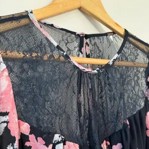 CLEARANCE! Black Floral Free People Lace Blouse Size S EUC thumbnail 5