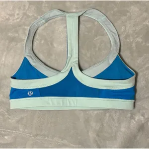 Lululemon Run Sprint Sports Bra Beach Blanket Blue Medium Support Racerback 6 thumbnail 3
