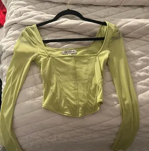 Urban Outfitters Green Top thumbnail 1