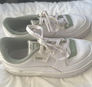 Green Puma Sneakers thumbnail 1