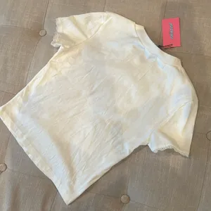 NWT Edikted Women's My Dear T-shirt Size Small thumbnail 8
