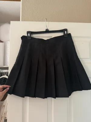 American Apparel Gabardine Black Pleated Tennis Mini Skirt thumbnail 5