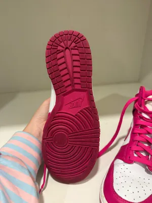Nike Jordan Hot Pink High Tops thumbnail 2