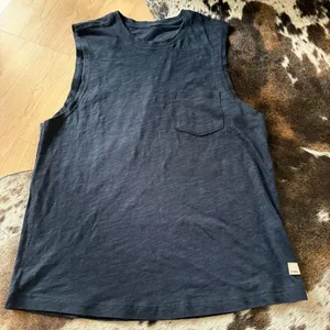 VUORI Sunrise Tank Top‎ In Grey Size Extra Small thumbnail 2