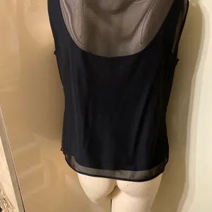🛍SEQUIN BLACK TOP AS SHOWN SIZE M🛍WORN ONCE🛍 Size M thumbnail 3