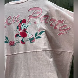 Disney Parks 2019 EPCOT Flower and Garden peach Spirit Jersey thumbnail 5