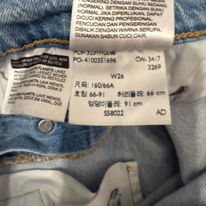 Levi's Jean Shorts! thumbnail 3