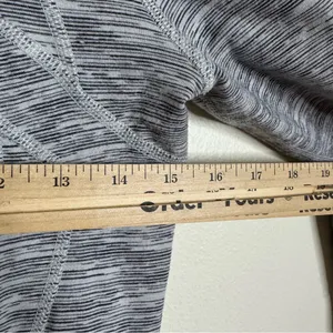 Lululemon ladies athletic wear Gray Full-Zip define Jacket SZ 4 gym working‎ out thumbnail 7