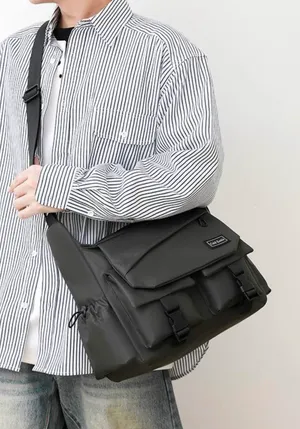 Cool crossbody bag Black thumbnail 5