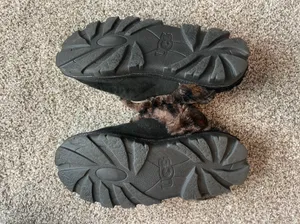 UGG cheetah print slippers thumbnail 4