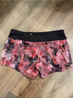 Lululemon Run Times Short II Abstract Print Strapless Bandeau Size 8 thumbnail 2