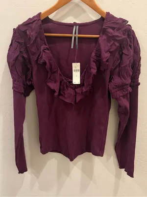 Anthropologie NWT Ribbed Ruffle V-Neck Long Sleeve Top Plum Purple M thumbnail 1
