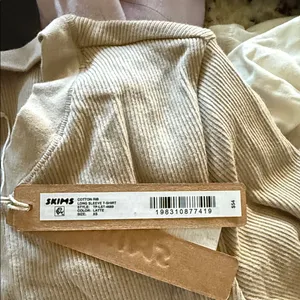 NWT Skims (B7) Cotton Rib Long Sleeve Shirt XS thumbnail 4