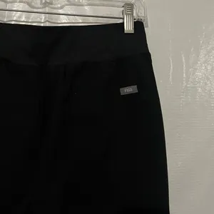 FIGS Black Zamora Jogger Scrub Pants Size Small thumbnail 5