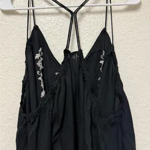 NWT O’NEILL Black Camisole with White Embroidery thumbnail 6