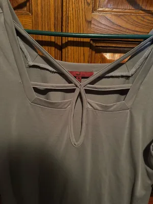 BKE Short Sleeve Top Women’s M NWOT Casual Boutique Style- Gray thumbnail 3