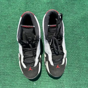 Air Jordan 14 Retro GS 'Black Toe' 2024 Size 6y Women’s Size 7.5 thumbnail 3