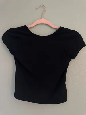 Edikted Top thumbnail 1