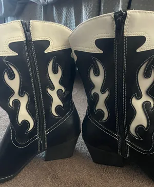 Cowboy Boot Heels Black Size 7 thumbnail 2
