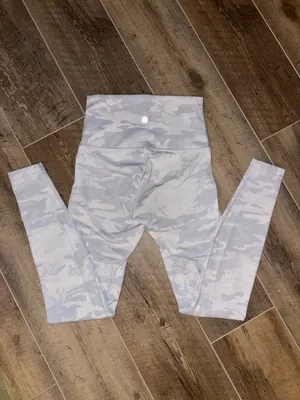 Lululemon Wunder High-Rise Tights Under 28" Luxtreme thumbnail 2