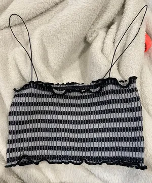 Urban Outfitters Top thumbnail 2