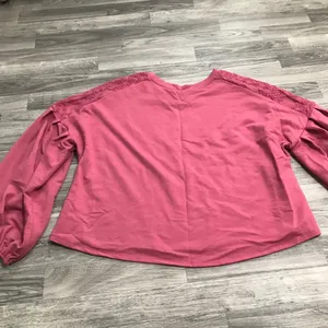 Xhilaration Coral Balloon Arm Lace Trim Pullover; Large Women’s thumbnail 7
