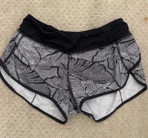 Lululemon Shorts thumbnail 1