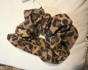 Lululemon Uplifting Scrunchie *Oversized True Leopard NWT thumbnail 1