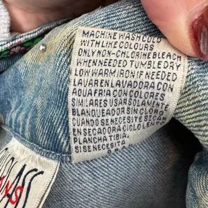 Vintage 90s Bill Blass Embroidered Floral Rhinestone Denim Vest M Cottage Garden thumbnail 11