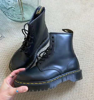 Dr. Martens Platform Black thumbnail 8