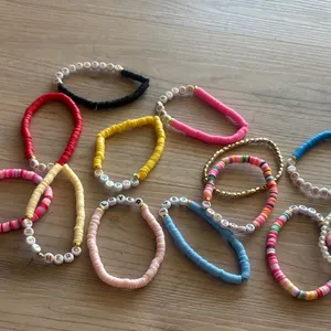 Taylor Swift Kids Beaded Bracelet Set - Pink, Yellow, Blue thumbnail 15