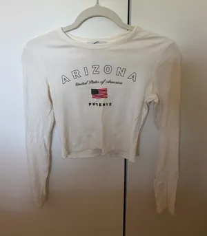 Long Sleeve Crop Top Bershka thumbnail 1