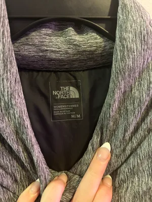 North face puffer vest  thumbnail 2