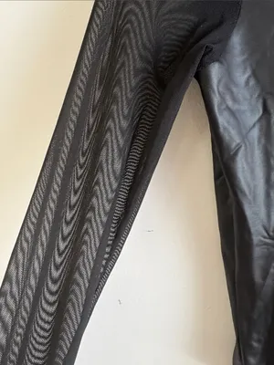 Black Zip thumbnail 3