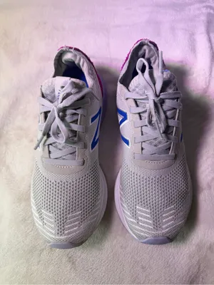 New Balance Women's Light Gray Running Shoe with Purple and Pink Accents thumbnail 4