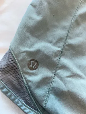 Lululemon Hotty Hot Shorts thumbnail 3