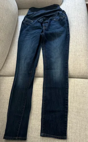 Old Navy Maternity Skinny Jeans thumbnail 1