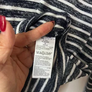 Gap blue‎ and white shirt thumbnail 6